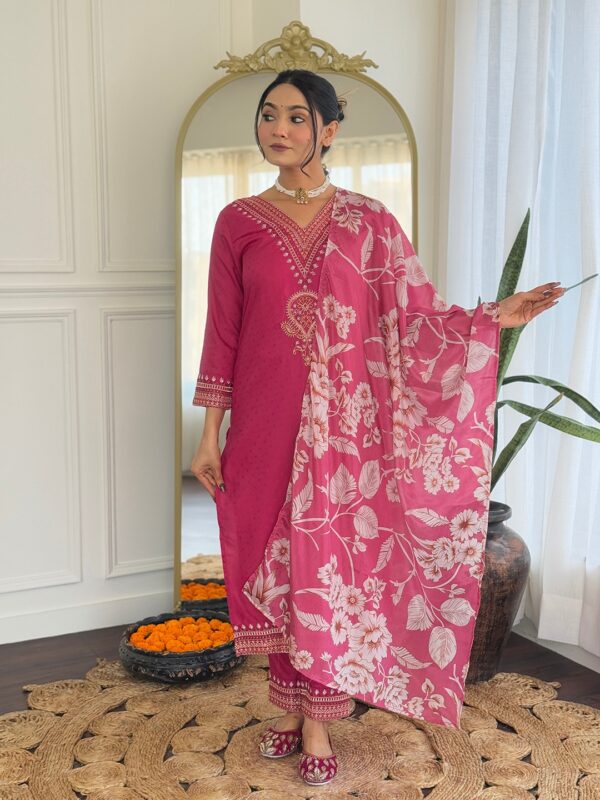 👗 One More Most Beautiful and Attractive Catalog Add 📈  💞 KURTI WITH PANT & DUPATTA💞 - Image 2